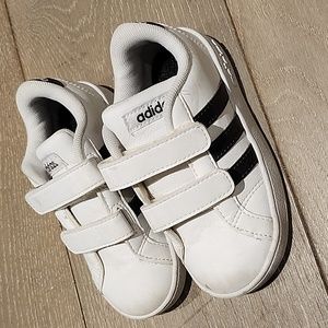Adidas toddler shoes size 8K